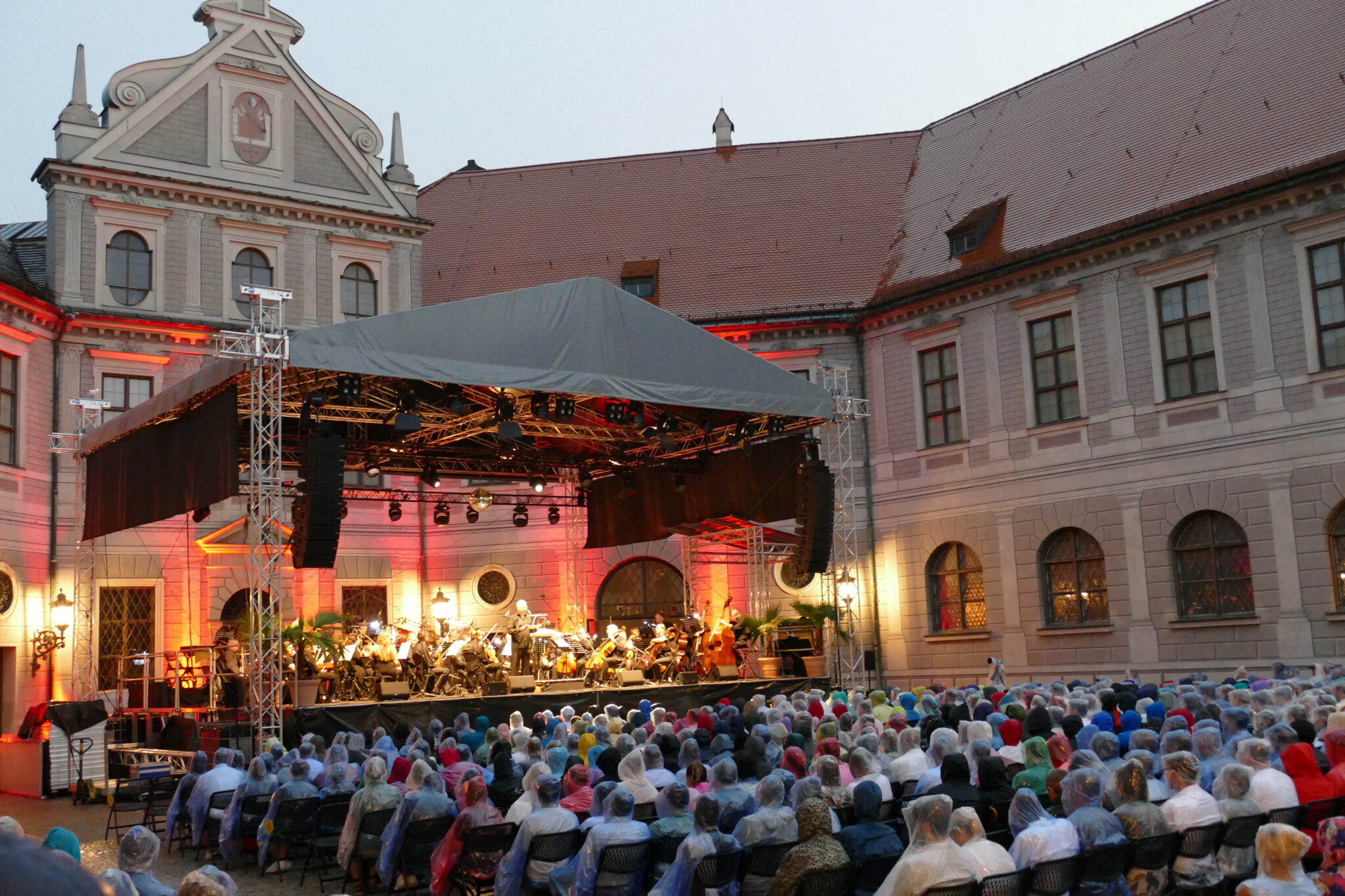 Die "Sommernight of Filmmusic" Munich 2024. Front Picture Susanne Panhans