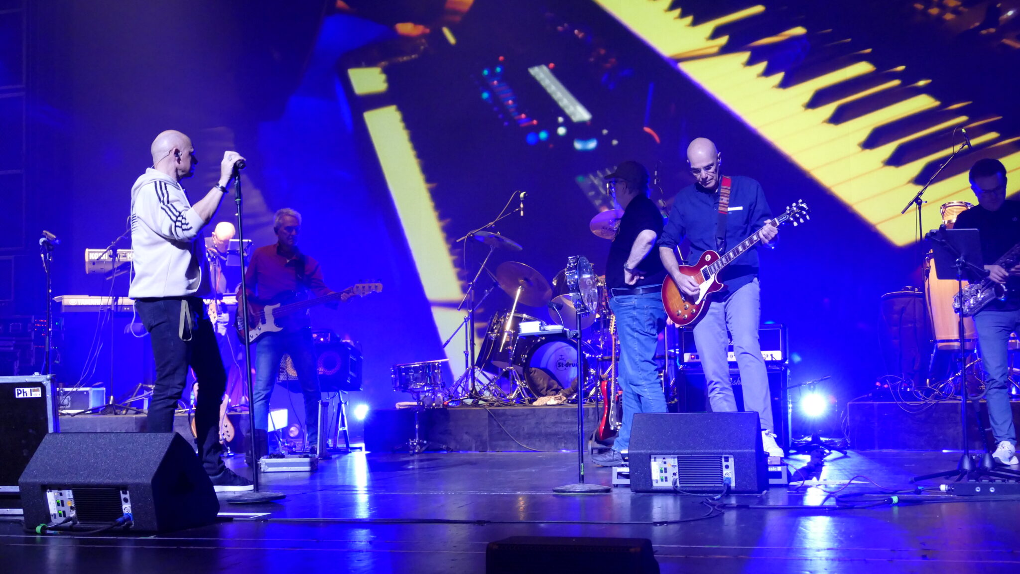 Band The Genesis & Phil Collins Tribute Show.